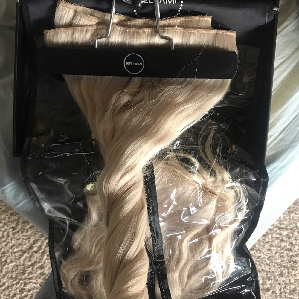 BOO-GATTI 340G 22" PLATINUM BLONDE (80) HAIR EXTENSIONS